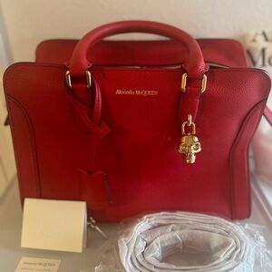 Alexander McQueen White Dust Bag with Red Drawstring
